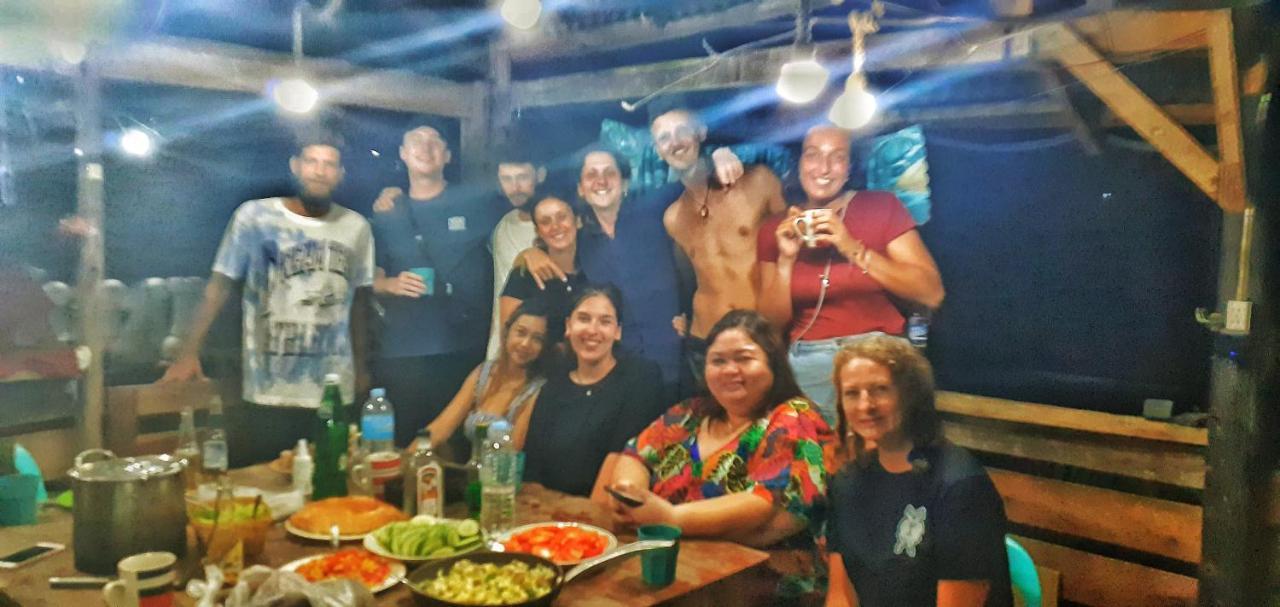 House Of Tamse Laagans ' Inn Badian Bagian luar foto